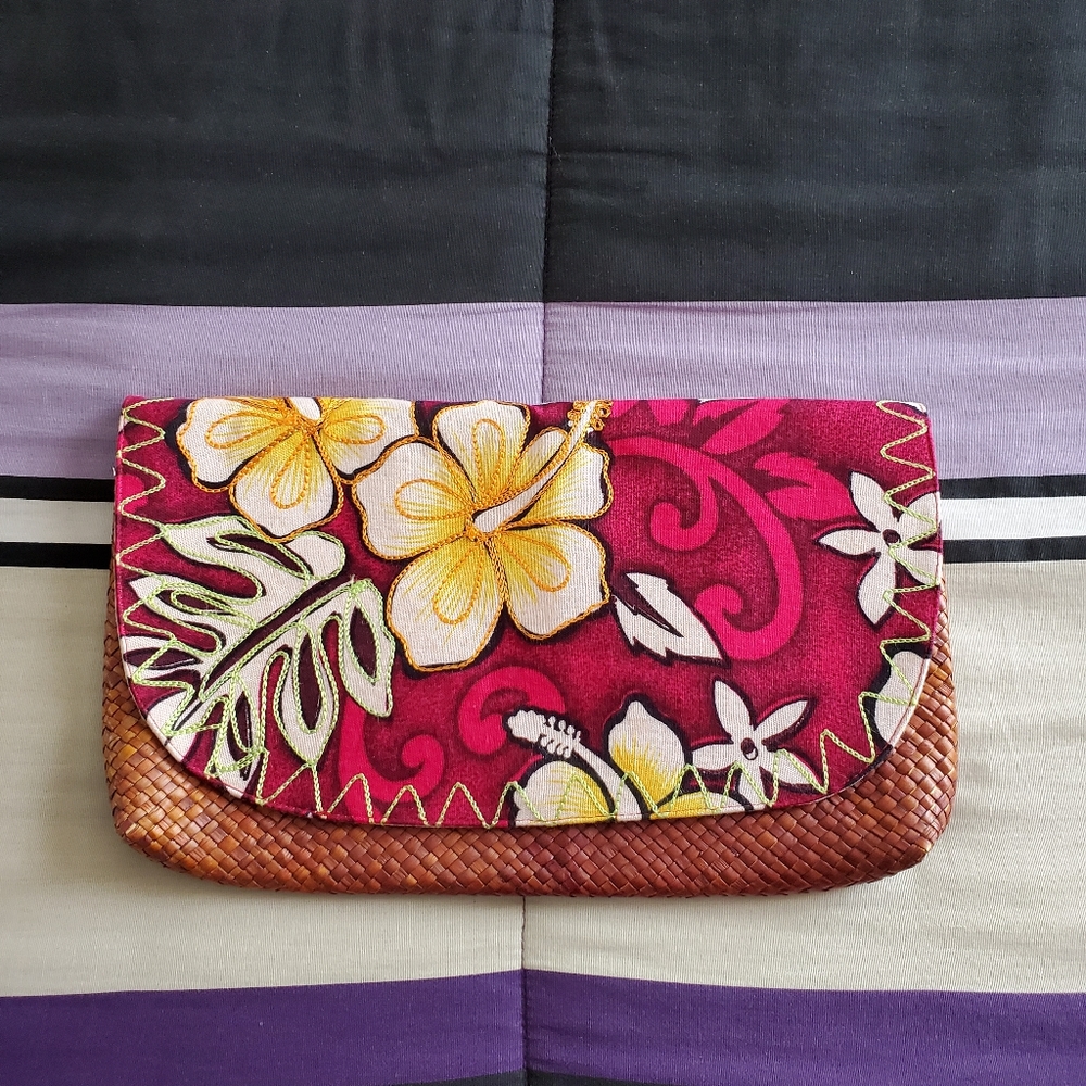 Handwoven Vacation clutch purse